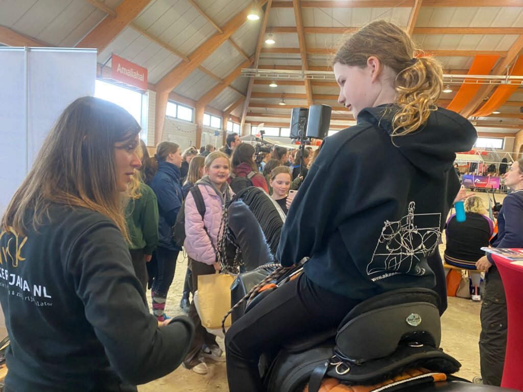 f78dcb84-0410-4385-b0d4-2060daf7116e